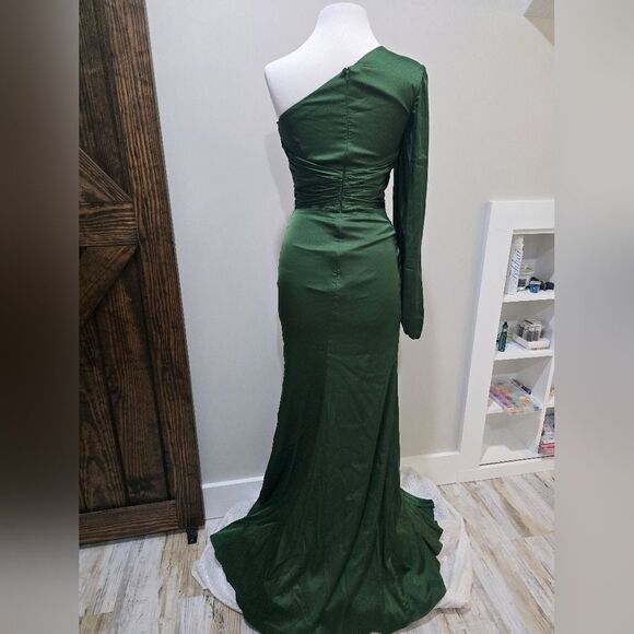 Mac Duggal 11251 One Shoulder Long Sleeve Draped Charmeuse Gown NWT sz 8 Green - Picture 5 of 6